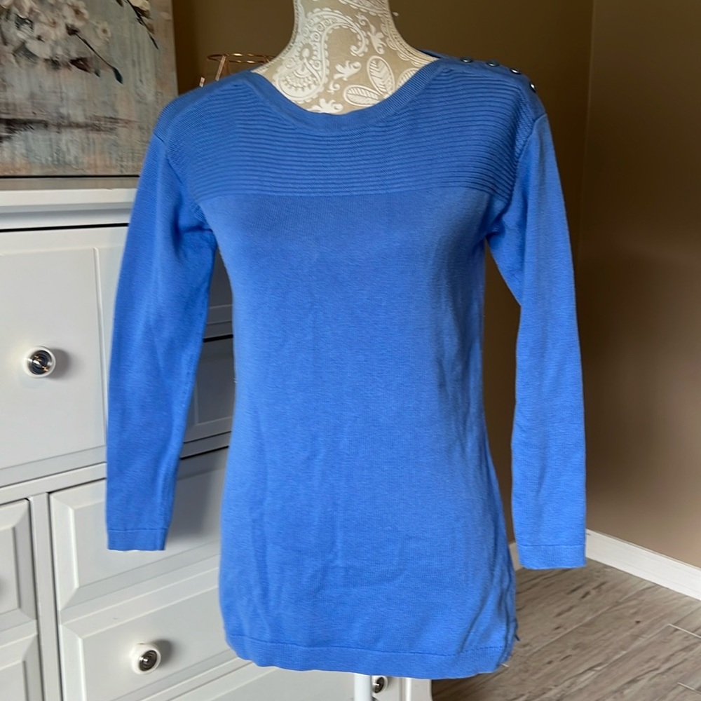 • Talbots blue knit sweater, PL •